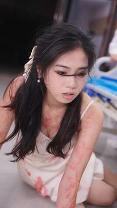 离婚后，我成了首富的孙女