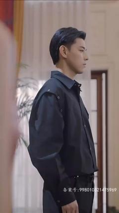 消失的他回来了